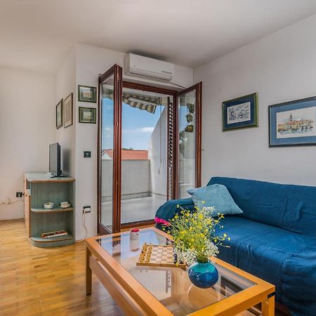 Amazing Apartment In Krk With Kitchen 크르크 외부 사진