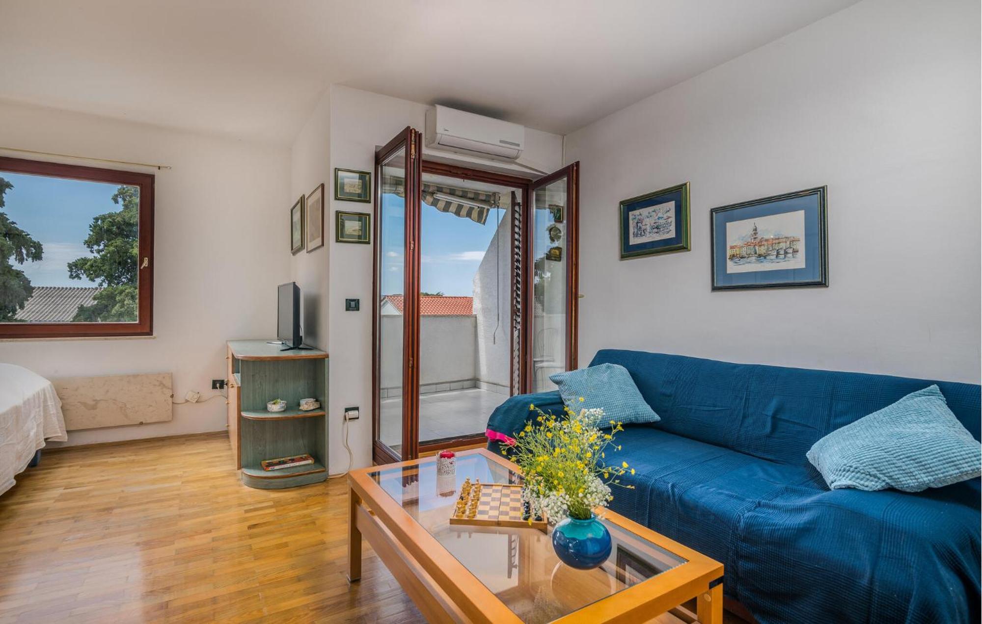Amazing Apartment In Krk With Kitchen 크르크 외부 사진