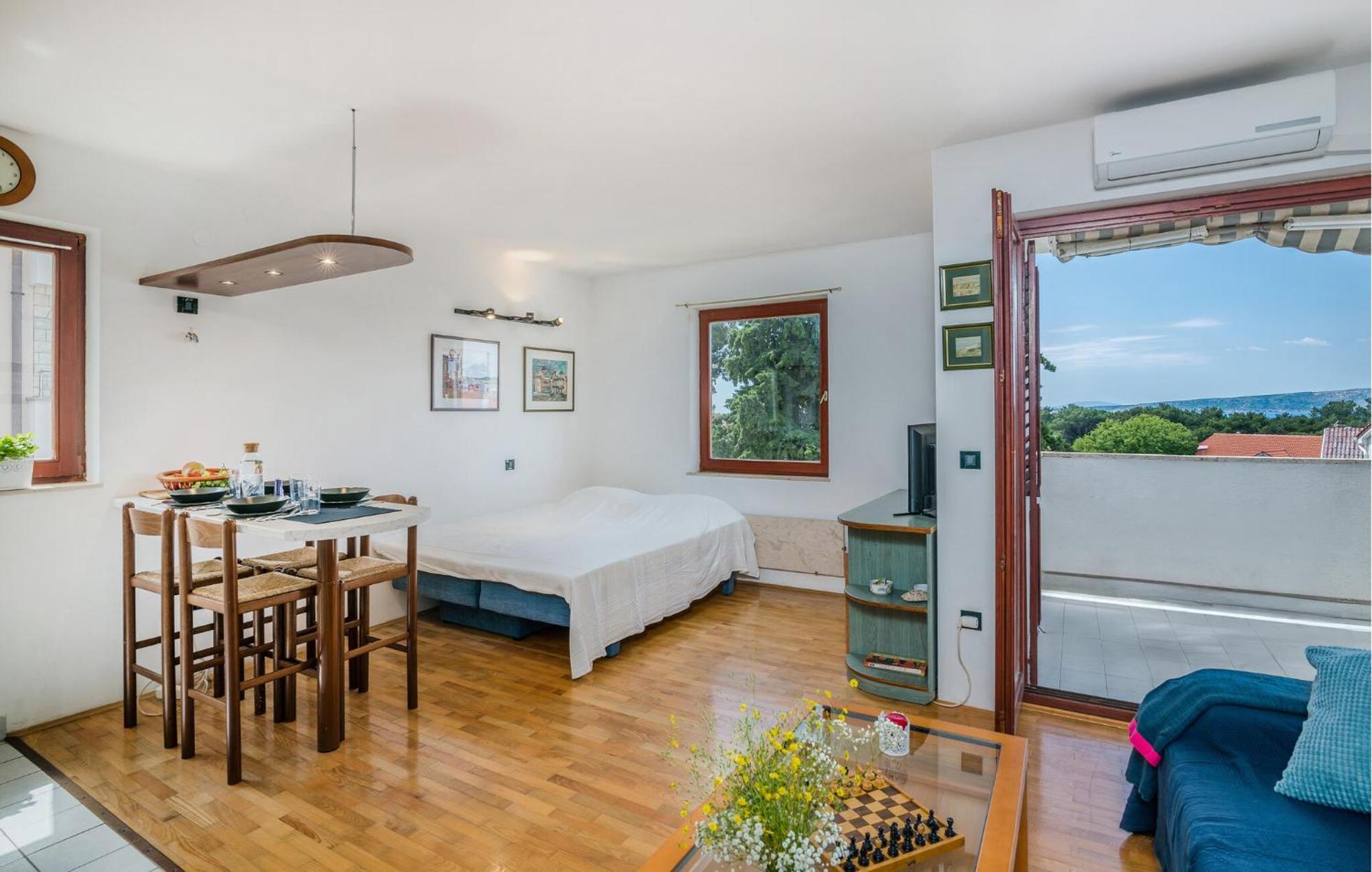 Amazing Apartment In Krk With Kitchen 크르크 외부 사진