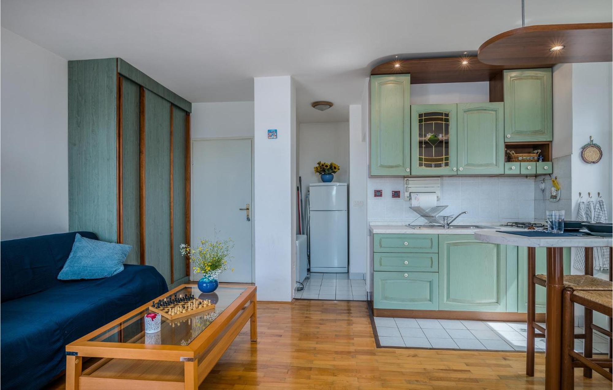 Amazing Apartment In Krk With Kitchen 크르크 외부 사진