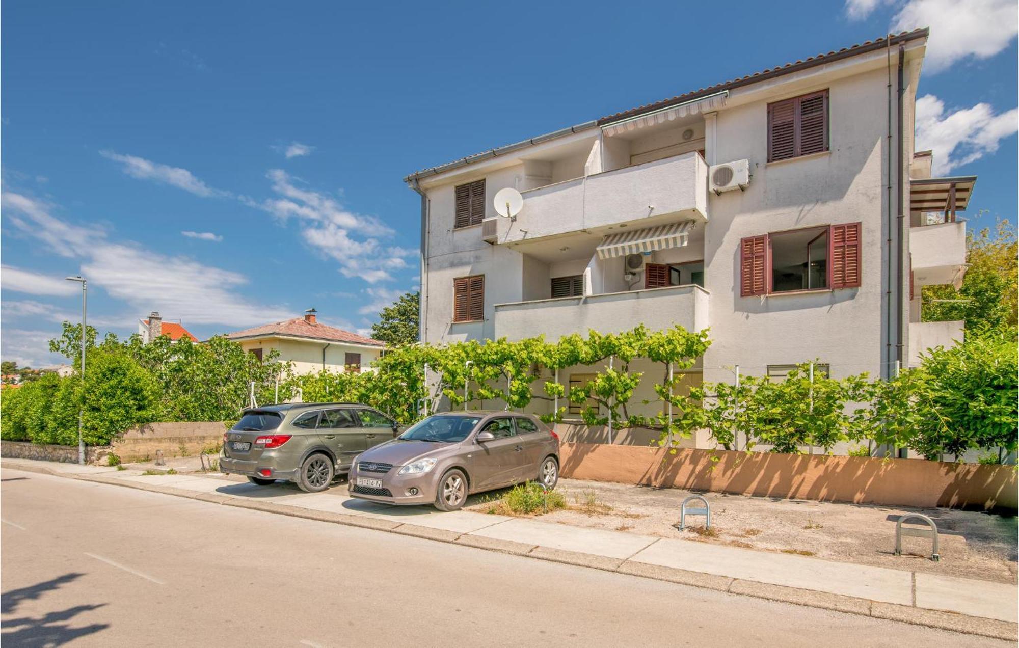 Amazing Apartment In Krk With Kitchen 크르크 외부 사진